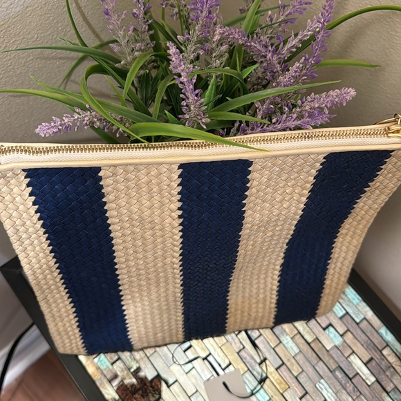 Clare .V Foldover Woven Leather Clutch - Picture 5 of 17